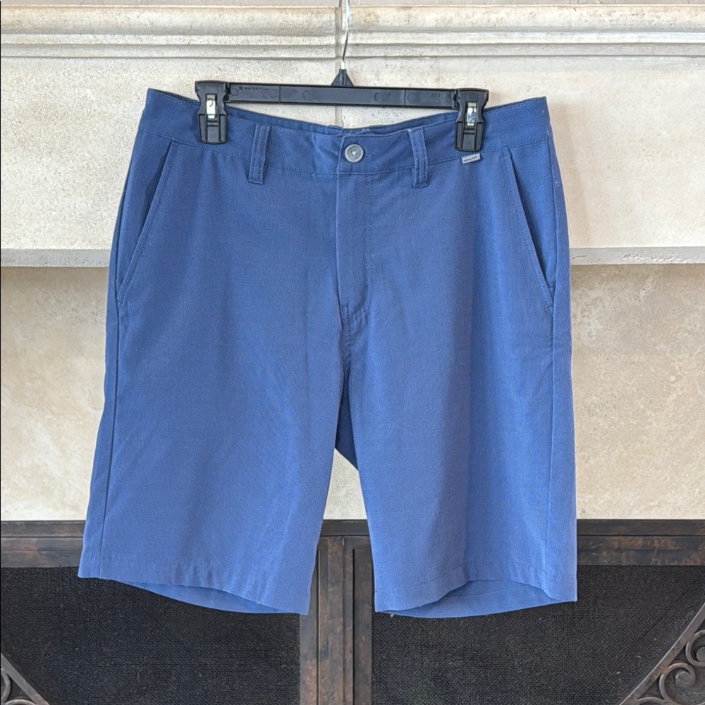Men’s Travis Mathew Blue Flat Front Shorts Classic Fit